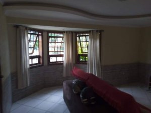 Casa com 178m², 3 dormitórios, 1 suíte, 3 vagas, Parque Santa Fé em Porto Alegre