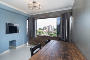 Apartamento com 75m², 3 dormitórios, 1 suíte, 2 vagas, Cristo Redentor em Porto Alegre