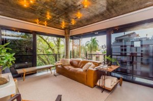 Apartamento com 84m², 2 dormitórios, 1 suíte, 2 vagas, Higienópolis em Porto Alegre