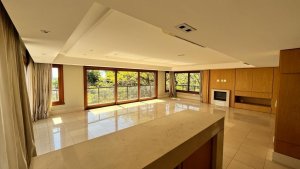 Apartamento com 325m², 3 dormitórios, 3 suítes, 4 vagas, Moinhos de Vento em Porto Alegre