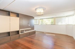 Apartamento com 127m², 3 dormitórios, 1 suíte, 2 vagas, Auxiliadora em Porto Alegre