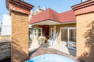 Cobertura com 96m², 2 dormitórios, 1 suíte, 2 vagas, Mont Serrat em Porto Alegre