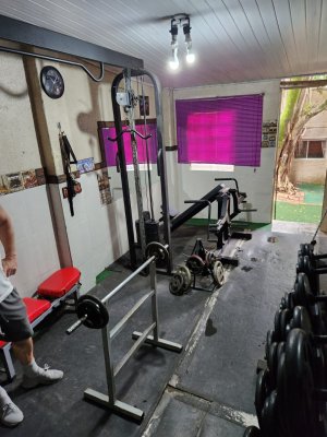 Casa comercial com 254m², 2 vagas, Petrópolis em Porto Alegre