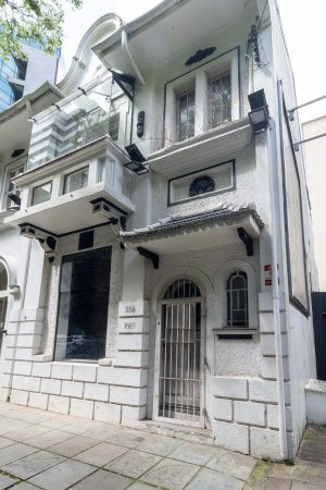 Casa comercial com 168m², Moinhos De Vento em Porto Alegre