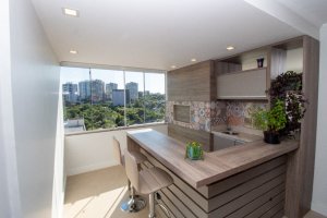 Apartamento com 112m², 3 dormitórios, 1 suíte, 2 vagas, Chácara Das Pedras em Porto Alegre