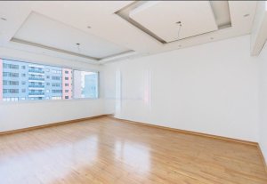 Apartamento com 87m², 2 dormitórios, 1 suíte, 2 vagas, Passo Da Areia em Porto Alegre