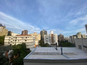 Apartamento com 60m², 2 dormitórios, 1 suíte, 2 vagas, Auxiliadora em Porto Alegre