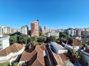 Apartamento com 90m², 2 dormitórios, 2 suítes, 2 vagas, Petrópolis em Porto Alegre