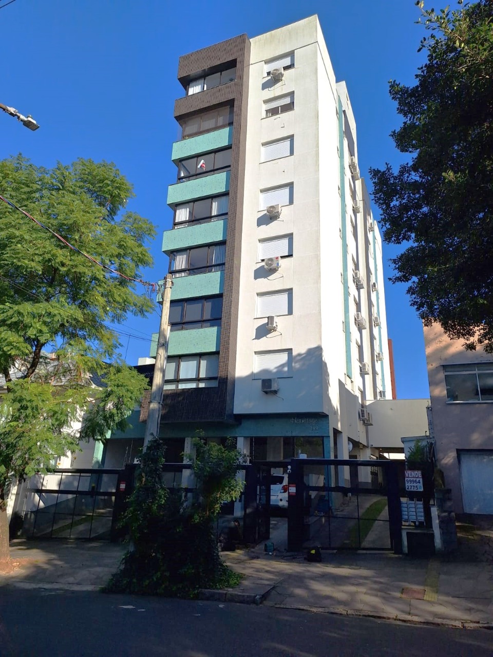 Apartamento com 90m², 2 dormitórios, 2 suítes, 2 vagas, Petrópolis em Porto Alegre