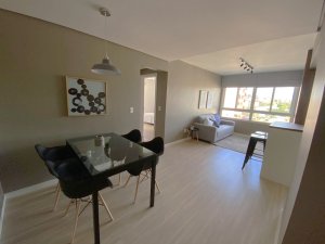 Apartamento com 66m², 2 dormitórios, 1 suíte, 2 vagas, Jardim Do Salso em Porto Alegre