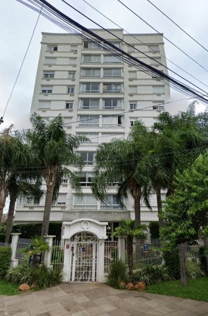 Apartamento com 70m², 2 dormitórios, 1 suíte, 2 vagas, Cristo Redentor em Porto Alegre