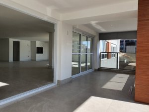 Apartamento com 340m², 4 dormitórios, 4 suítes, 6 vagas, Bela Vista em Porto Alegre