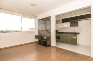 Apartamento com 72m², 3 dormitórios, 1 suíte, 2 vagas, São João em Porto Alegre