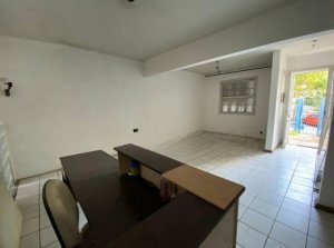 Casa comercial com 194m², Moinhos De Vento em Porto Alegre