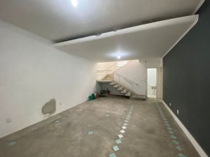 Casa comercial com 160m², Auxiliadora em Porto Alegre