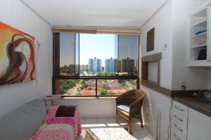 Apartamento com 113m², 3 dormitórios, 1 suíte, 2 vagas, Jardim Lindóia em Porto Alegre