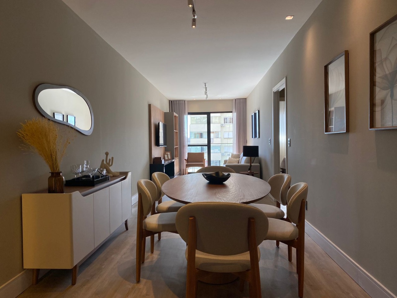 Apartamento com 89m², 3 dormitórios, 1 suíte, 2 vagas, Petrópolis em Porto Alegre