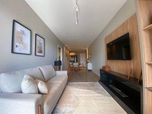 Apartamento com 89m², 3 dormitórios, 1 suíte, 2 vagas, Petrópolis em Porto Alegre
