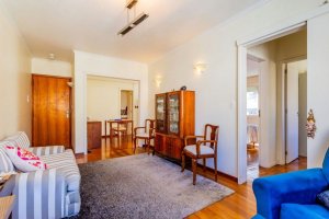 Apartamento com 74m², 2 dormitórios, 1 vaga, Auxiliadora em Porto Alegre