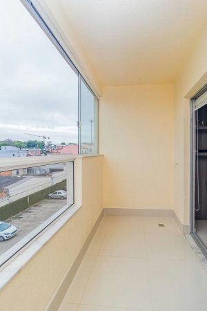 Apartamento com 72m², 3 dormitórios, 1 suíte, 1 vaga, Jardim Itu em Porto Alegre