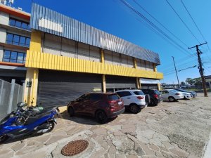 Depósito com 1839m², 15 vagas, Floresta em Porto Alegre