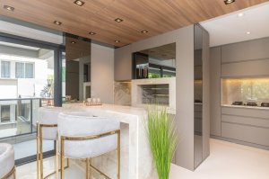 Apartamento com 108m², 3 dormitórios, 1 suíte, 2 vagas, Bom Fim em Porto Alegre