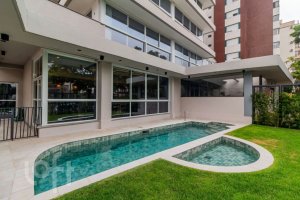Apartamento com 129m², 3 dormitórios, 1 suíte, 2 vagas, Petrópolis em Porto Alegre