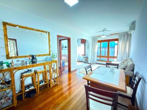 Apartamento com 94m², 2 dormitórios, 1 suíte, 1 vaga, Auxiliadora em Porto Alegre