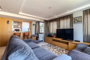 Apartamento com 97m², 3 dormitórios, 1 suíte, 3 vagas, Passo Da Areia em Porto Alegre