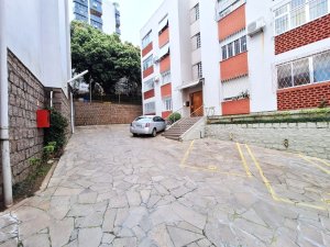 Apartamento com 32m², 1 dormitório, 1 suíte, 1 vaga, Petrópolis em Porto Alegre