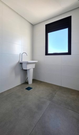 Apartamento com 70m², 2 dormitórios, 1 suíte, 2 vagas, Petrópolis em Porto Alegre