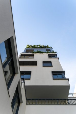 Apartamento Garden com 81m², 2 dormitórios, 2 vagas, Petrópolis em Porto Alegre
