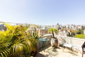 Cobertura com 247m², 4 dormitórios, 1 suíte, 1 vaga, Moinhos De Vento em Porto Alegre