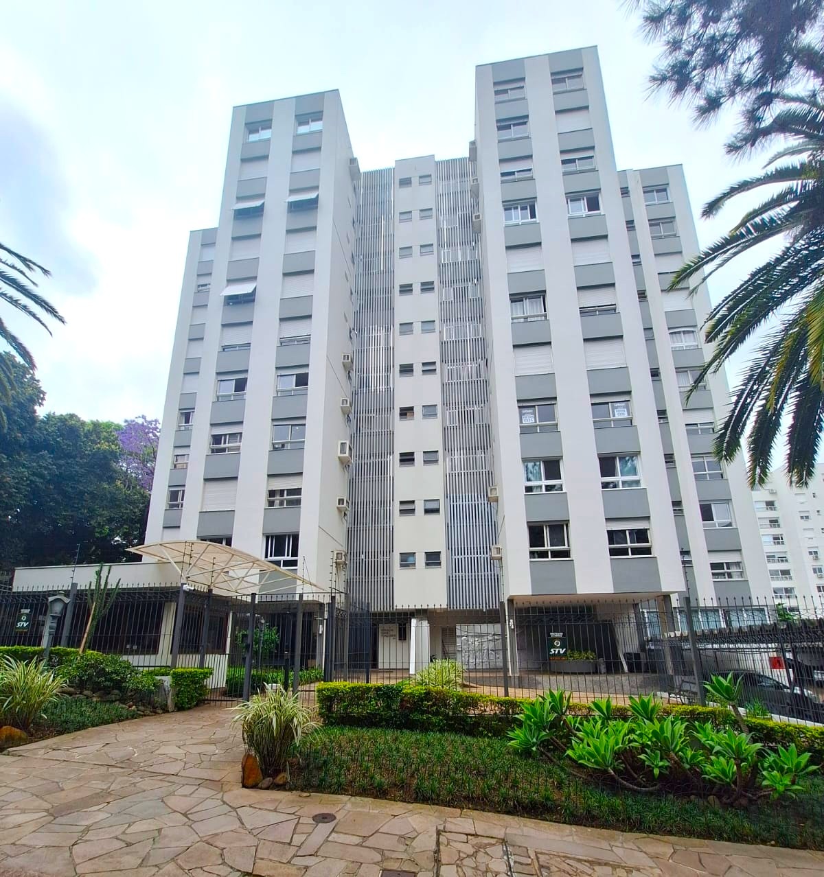 Apartamento com 76m², 2 dormitórios, 1 vaga, Petrópolis em Porto Alegre