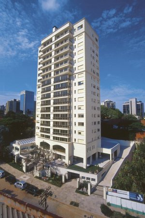 Apartamento com 373m², 4 dormitórios, 4 suítes, 6 vagas, Três Figueiras em Porto Alegre