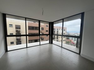 Apartamento com 1207m², 3 dormitórios, 2 vagas, Tristeza em Porto Alegre