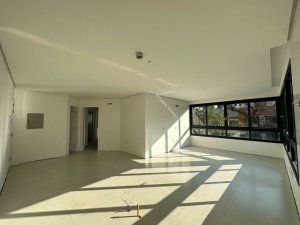 Apartamento com 100m², 3 dormitórios, 2 suítes, 2 vagas, Higienópolis em Porto Alegre