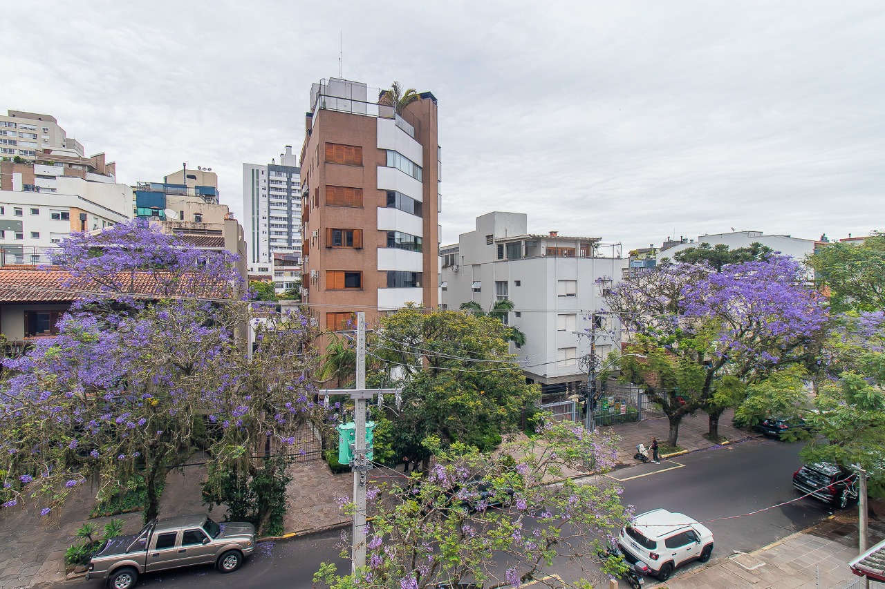Apartamento com 69m², 2 dormitórios, 1 suíte, 1 vaga, Bela Vista em Porto Alegre