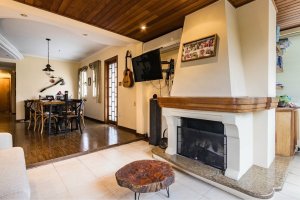 Apartamento com 126m², 2 dormitórios, 1 suíte, 1 vaga, Petrópolis em Porto Alegre