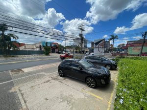 Loja com 210m², 3 vagas, Cristo Redentor em Porto Alegre