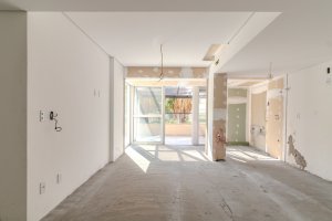 Apartamento com 100m², 2 dormitórios, 1 suíte, 2 vagas, Passo Da Areia em Porto Alegre
