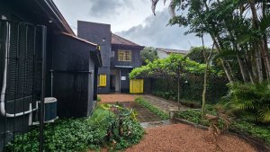 Casa comercial com 360m², Independência em Porto Alegre