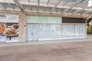 Loja com 87m², Praia De Belas em Porto Alegre