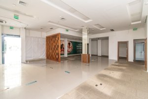 Loja com 183m², Praia De Belas em Porto Alegre