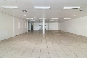 Loja com 294m², Partenon em Porto Alegre