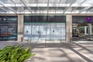 Loja com 88m², Praia De Belas em Porto Alegre