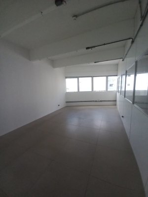 Salas/Conjuntos com 170m², Centro Histórico em Porto Alegre