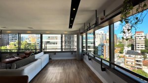 Apartamento com 138m², 3 dormitórios, 2 suítes, 3 vagas, Petrópolis em Porto Alegre