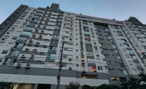 Apartamento com 63m², 2 dormitórios, 10 suítes, 3 vagas, Passo Da Areia em Porto Alegre