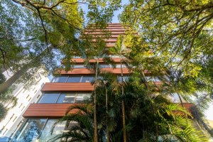 Apartamento com 145m², 2 dormitórios, 2 suítes, 3 vagas, Petrópolis em Porto Alegre